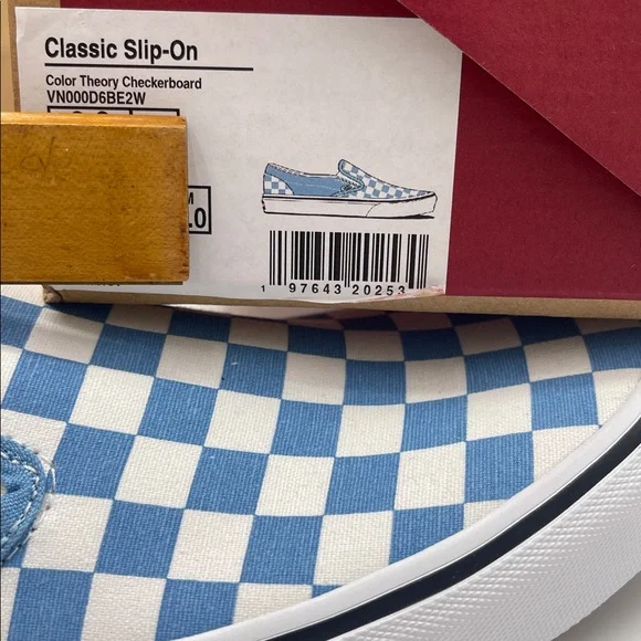Vans •WMNS Classic Slip-On
Color Theory Checkerboard Heritage Blue 
VN000D6BE2W - Picture 16 of 16